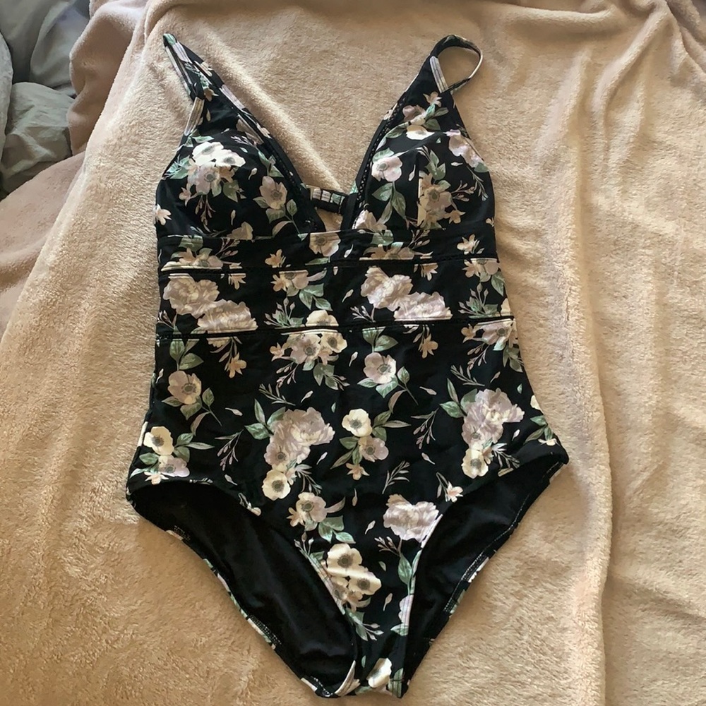 One piece swimsuit